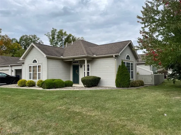 272 Wilcox Rd, Youngstown, OH 44515