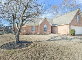 4701 Shadow Tree Cv, Arlington, TN 38002
