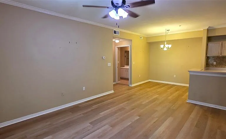 5618 Pinnacle Heights Cir #211 — Photo 7