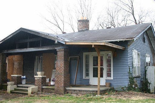 1st image of 704 Haynes Pl
