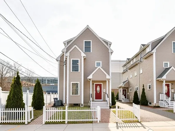 21 Antwerp St, Brighton, MA 02135