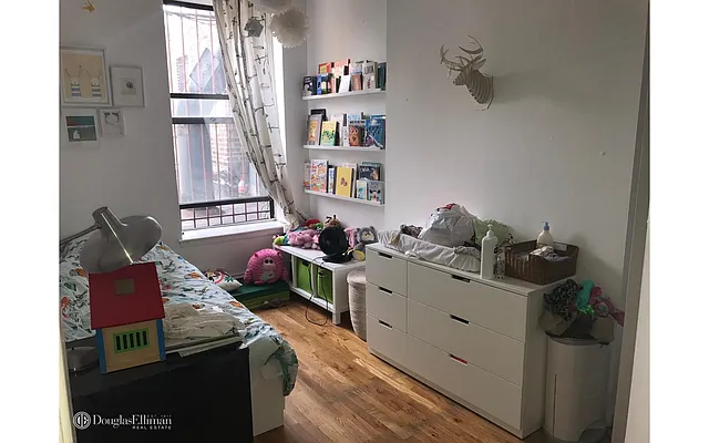 Rented by Douglas Elliman | media 3