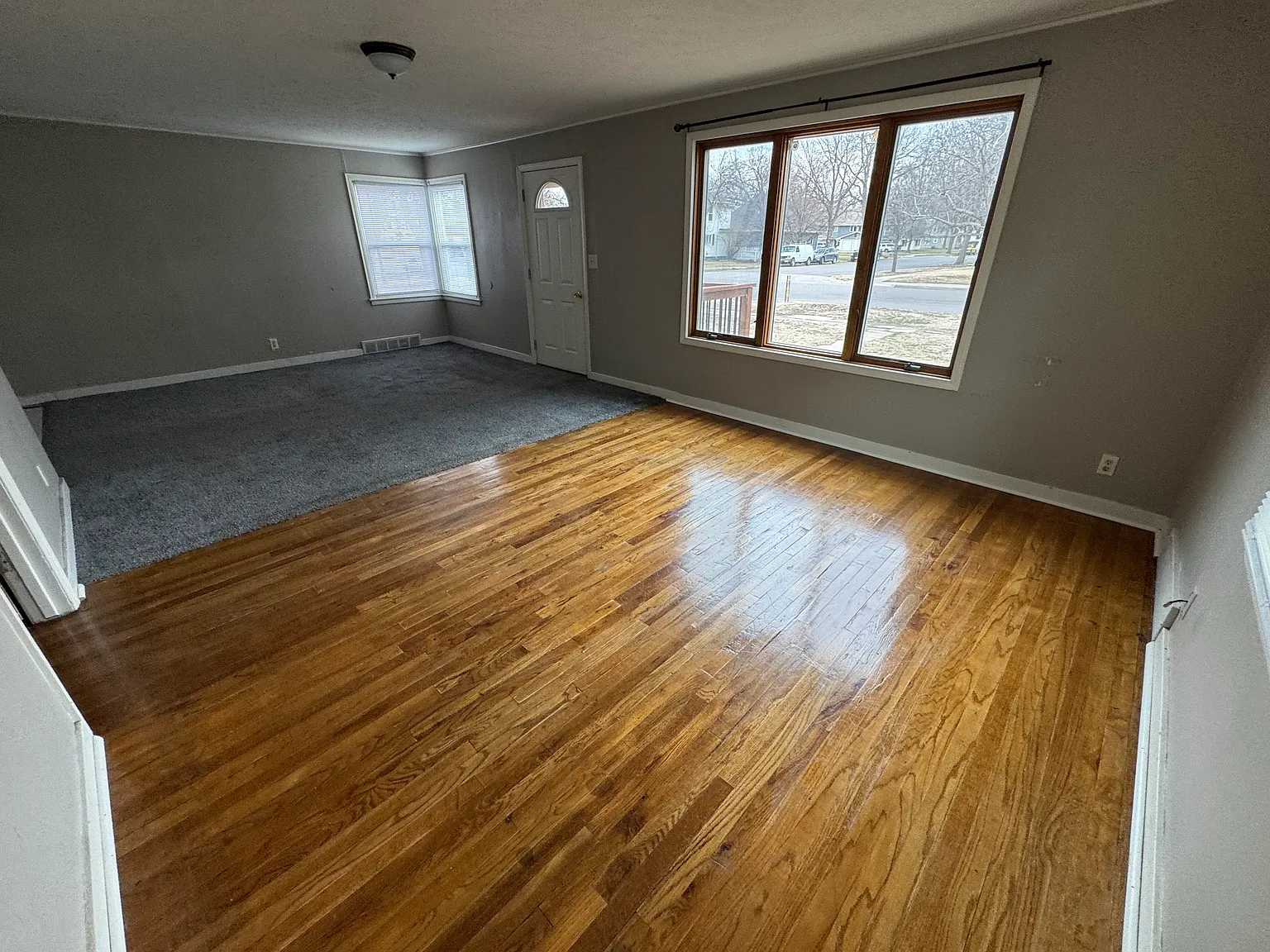4 bed, 1326 sqft, $1,500 — Photo 2