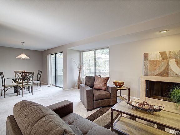 4th image of 16130 SE 33rd Cir #102