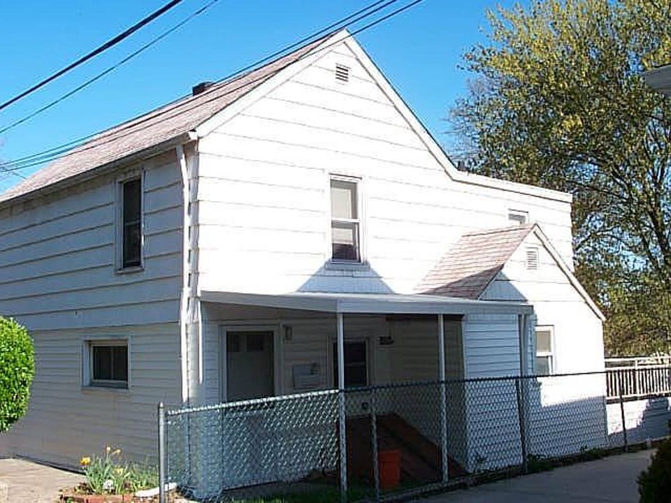 2nd image of 6 Lee Ct