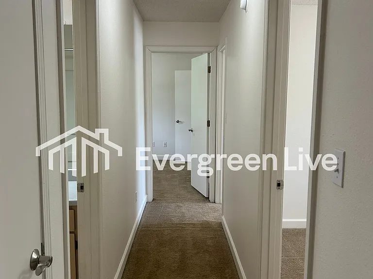 90 Valtameri Ct — Photo 14