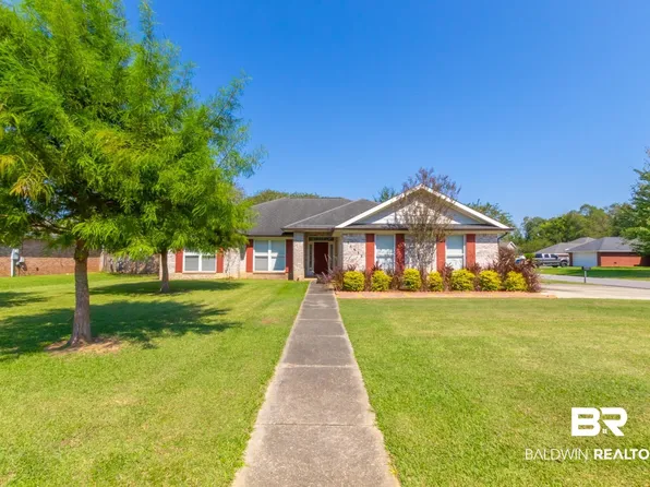 16858 Heartland Cir, Robertsdale, AL 36567
