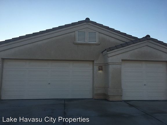 3rd image of 3260 Saddleback Dr
