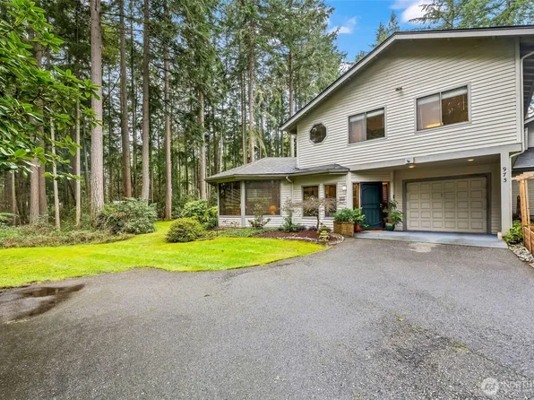 973 9th Circle #20, Fox Island, WA 98333