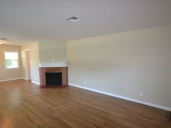 3rd image of 694 W 34th St