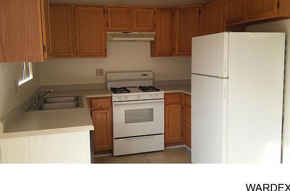 5th image of 1696 Ash Ave
