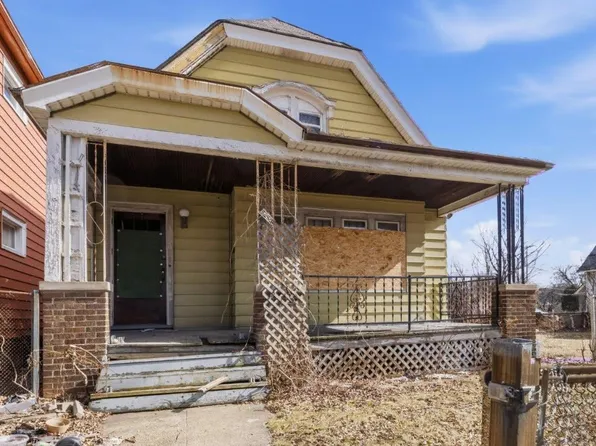 3290 North 10th STREET, Milwaukee, WI 53206