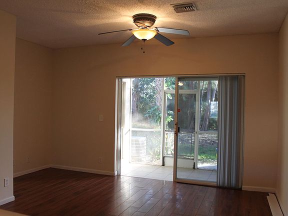 3rd image of 4929 Palmbrooke Cir