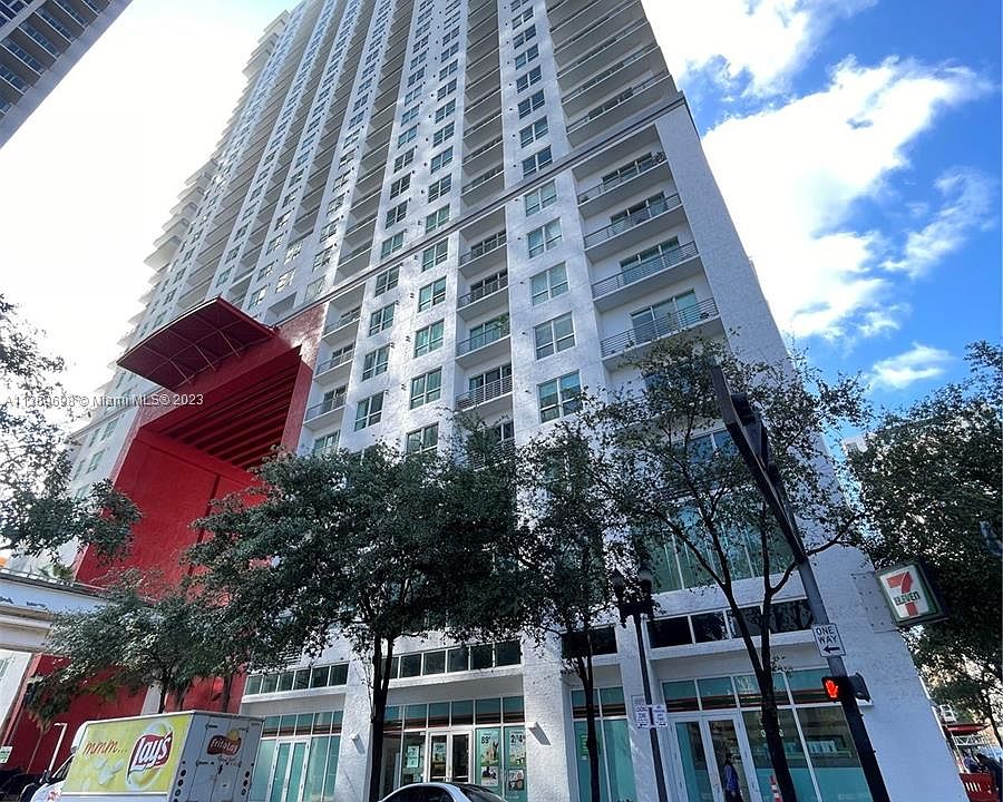1st image of 133 NE 2nd Ave APT 2913