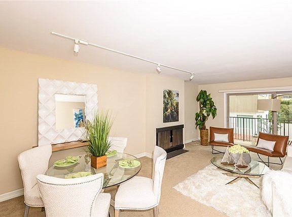 4th image of 1400 S Catalina Ave Unit 205