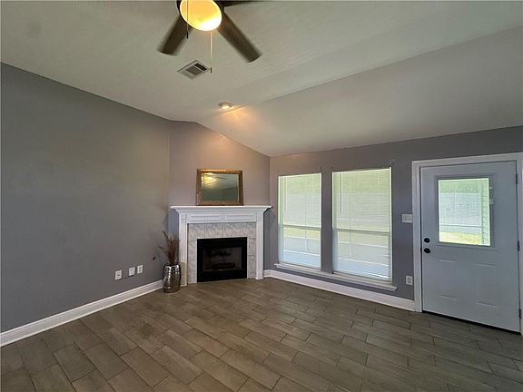 4th image of 1900 English Colony Dr
