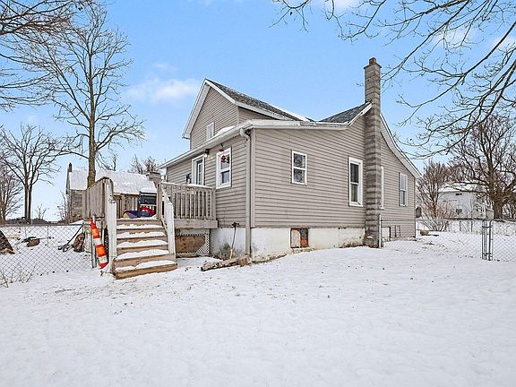 3rd image of 5947 E State Rd