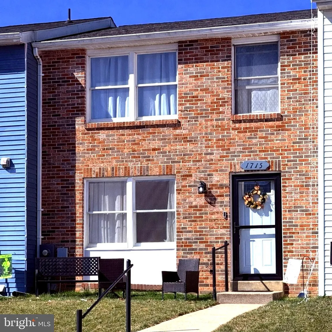 1715 Country Ct photo 1