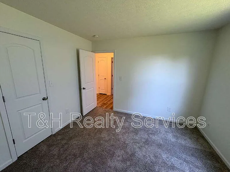 2751 Winding Creek Ln — Photo 16
