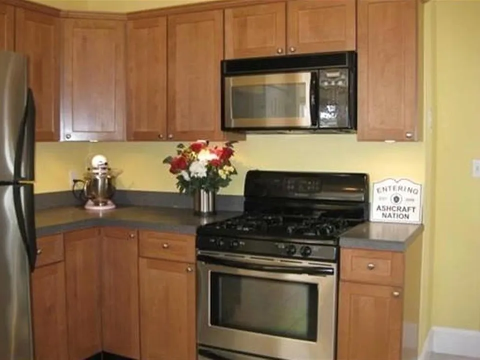 18 Aberdeen Rd #2
