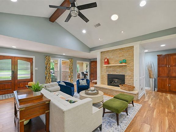 5th image of 8810 Sandstone Dr
