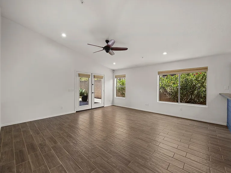 10290 E Mallow Cir — Photo 13