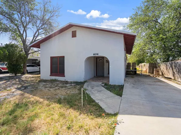 604 W 2nd St, Del Rio, TX 78840