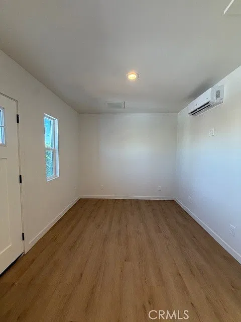 1 bed, 350 sqft, $1,650 — Photo 4
