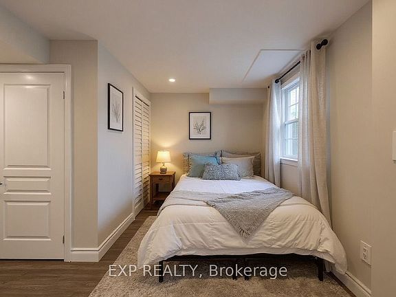 3rd image of 11 Martina Cres #Basement