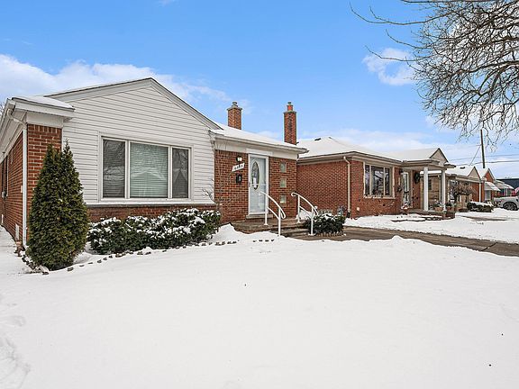 3rd image of 6805 Winona Ave