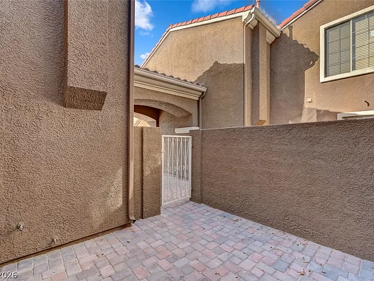 7275 Diamond Canyon Ln #103 — Photo 40