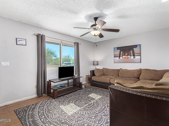 4th image of 118 E GALVIN Street
