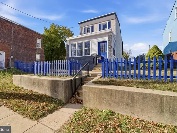 3320 W 3rd St, Marcus Hook, PA 19061