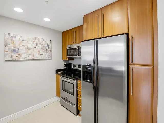 191 SE 20th Ave — Photo 17