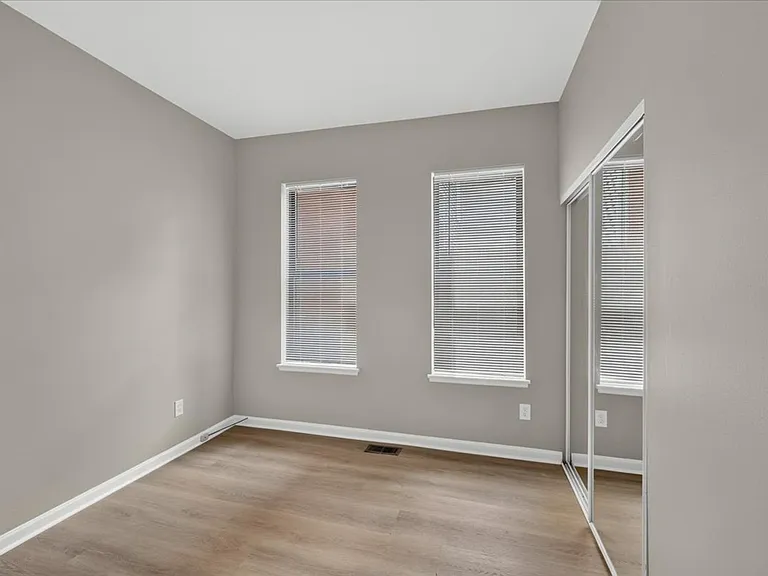 1207 Mackay Pl #1F — Photo 12