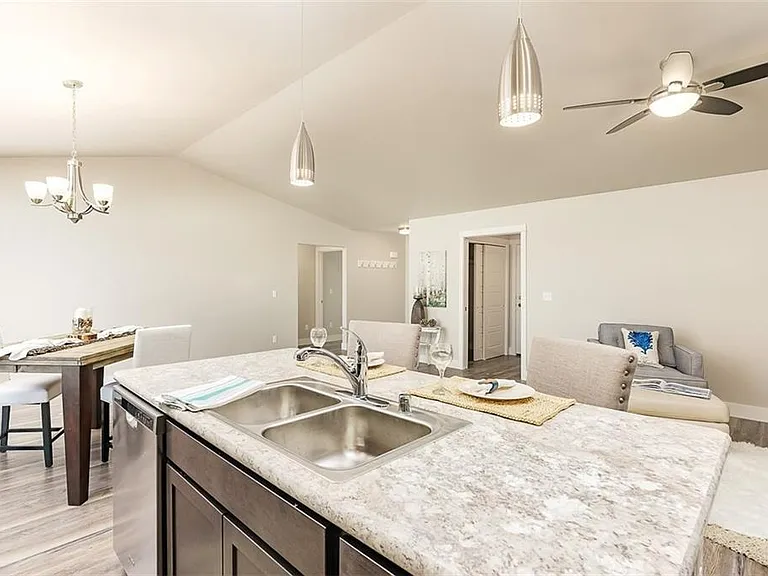2321 Gleneagles Blvd #1 — Photo 4