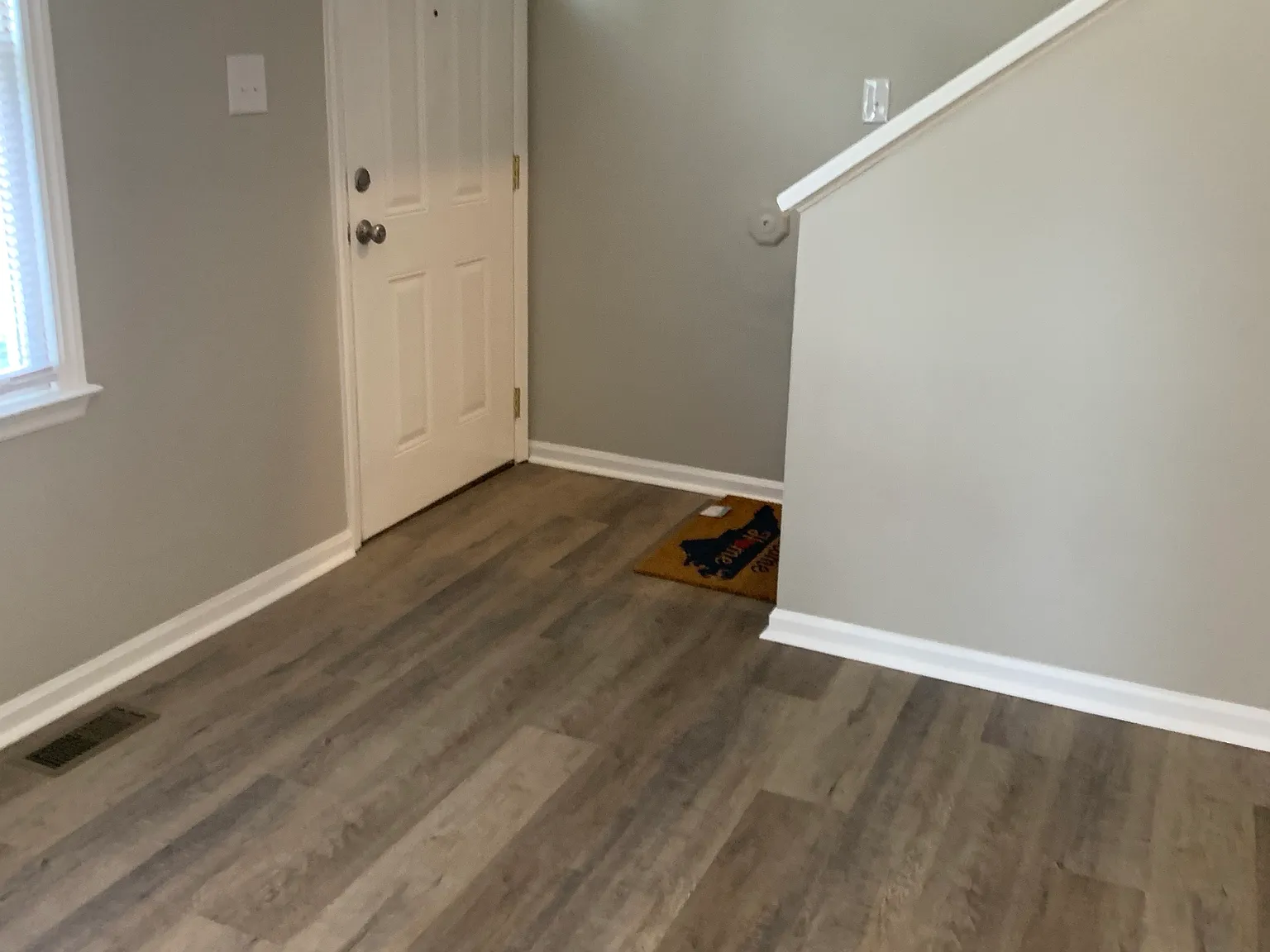 2 bed, 1.5 bath, 1100 sqft, $1,495 — Photo 2