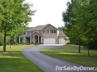 346 W Division Rd, Valparaiso, IN 46385