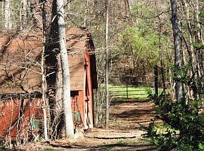 4th image of 1065 Chimney Way