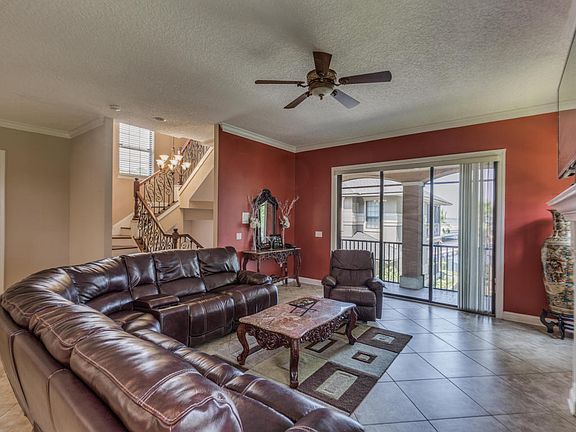 3rd image of 3867 Eldridge Ave