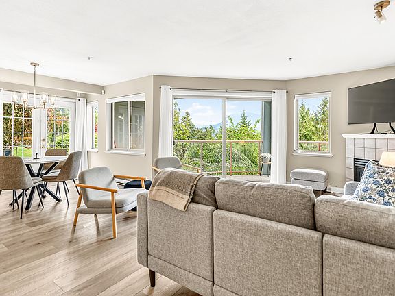 4th image of 5780 Trail Ave #121