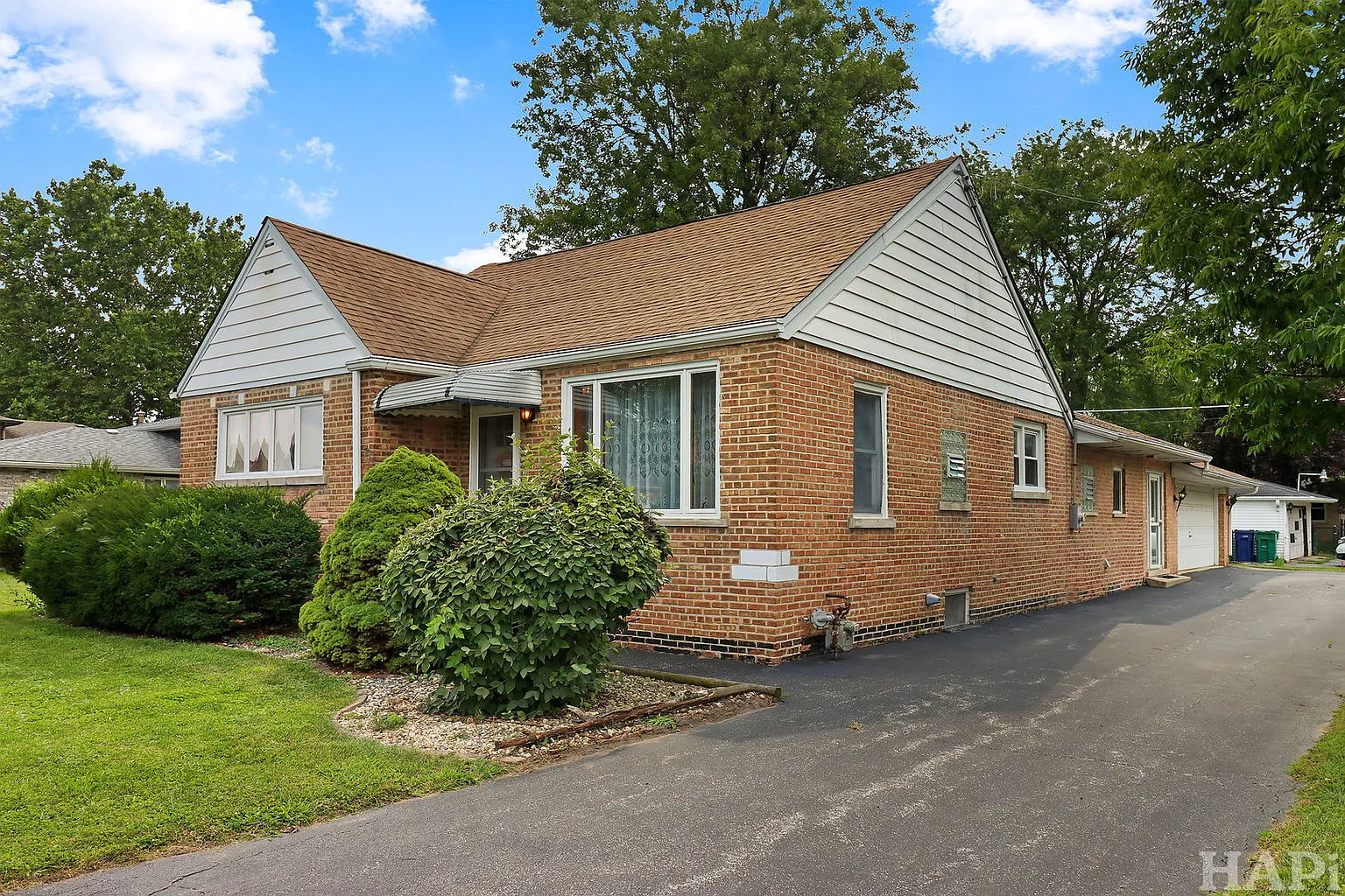 8600 Lockwood Ave photo 1