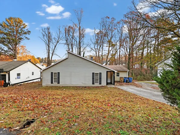 1009 Salisbury Trl, Riverdale, GA 30296