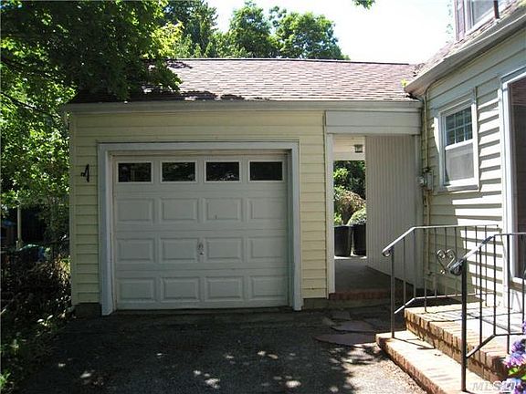 2nd image of 6 Garden Pl