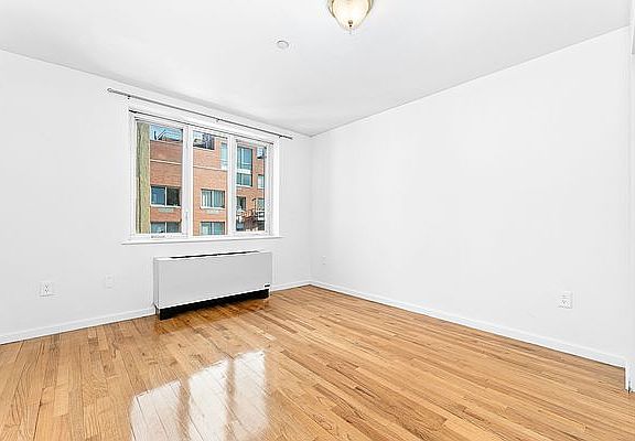 4th image of 379 E 10th St #4D