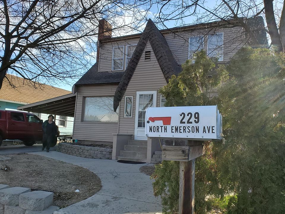1st image of 229 N Emerson Ave