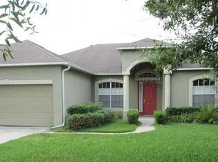 2710 Abbey Grove Dr, Valrico, FL 33594