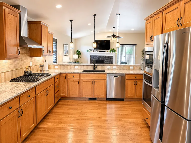 12441 Woodruff Dr — Photo 4