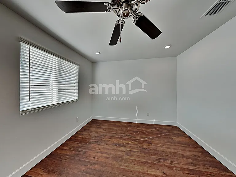 17148 W Townley Ave — Photo 10
