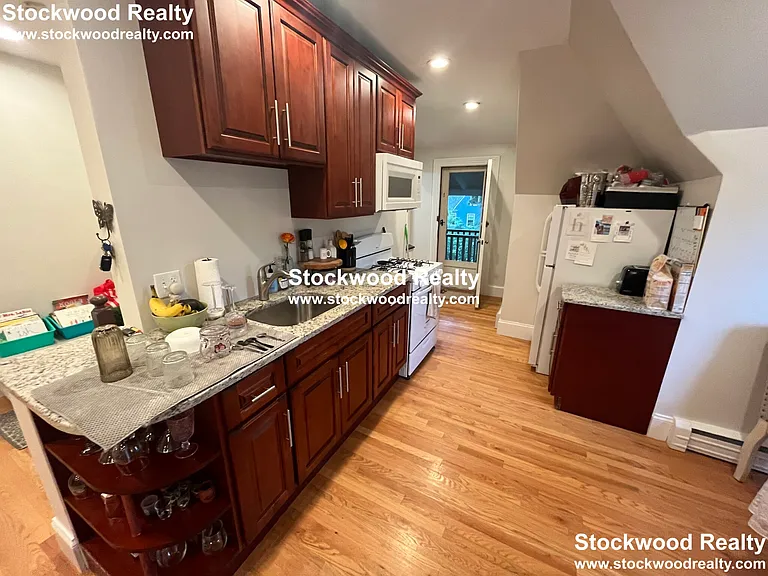 90 Lyndhurst St #5 — Photo 45